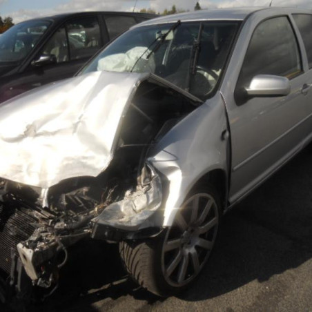 Attache ceinture arriere droit VOLKSWAGEN GOLF 4