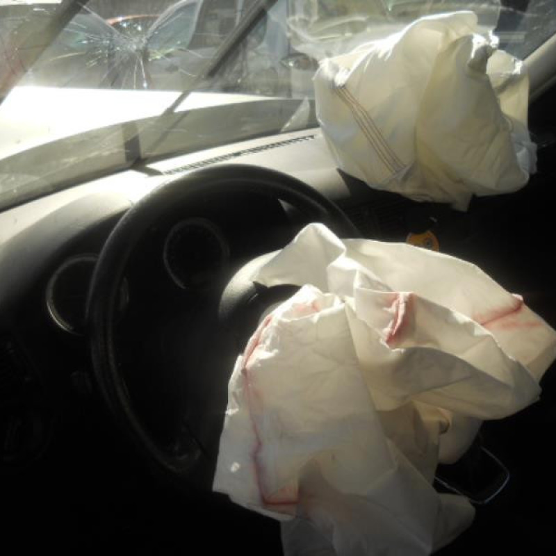 Serrure arriere gauche VOLKSWAGEN GOLF 4 Photo n°8