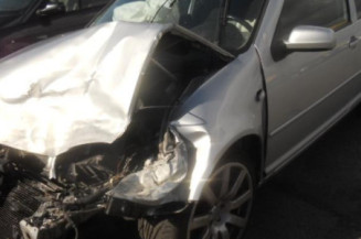 Ceinture arriere gauche VOLKSWAGEN GOLF 4
