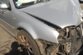 Ceinture arriere gauche VOLKSWAGEN GOLF 4