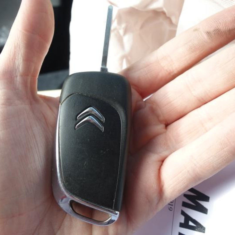 Volant CITROEN C4 2 Photo n°9