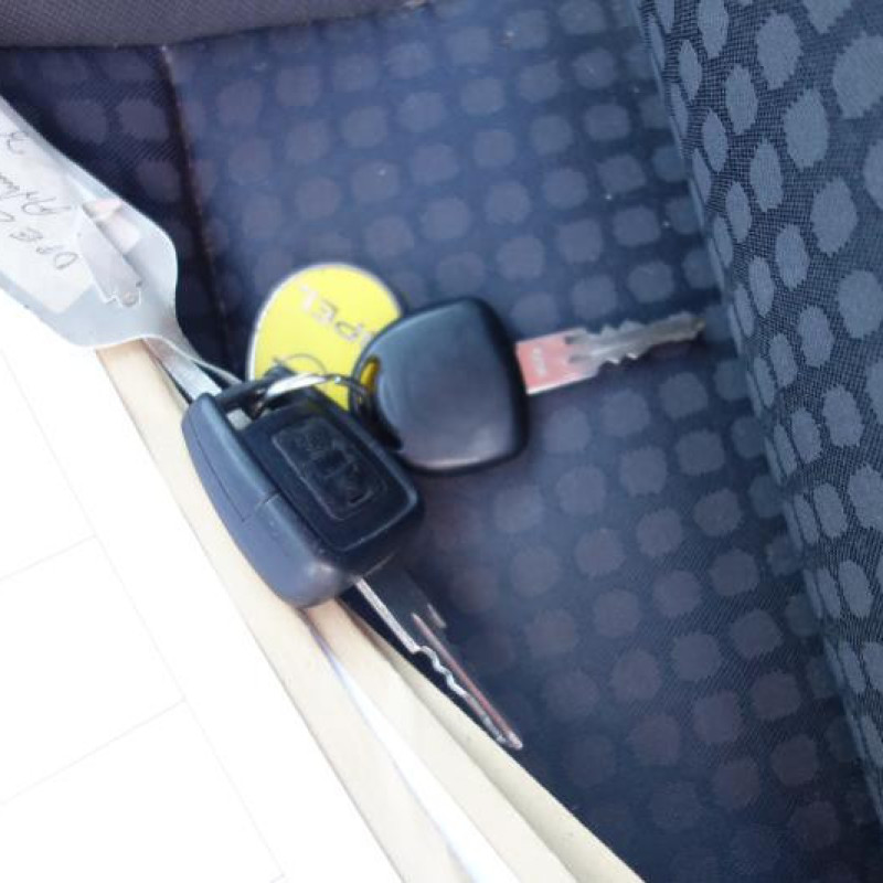 Ceinture arriere gauche OPEL ASTRA G Photo n°10