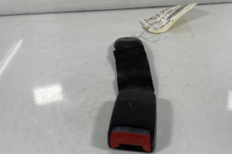 Attache ceinture arriere droit PEUGEOT 205 Photo n°1