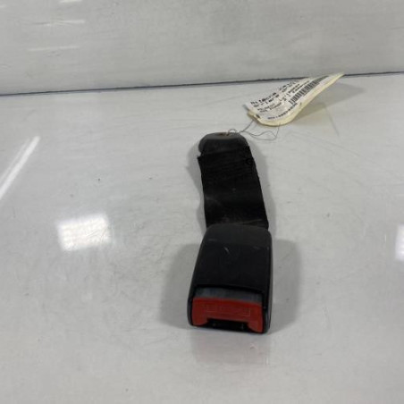 Attache ceinture arriere droit PEUGEOT 205 Photo n°1
