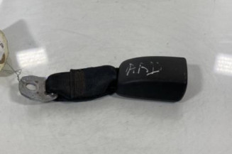 Attache ceinture arriere gauche TOYOTA AYGO 1