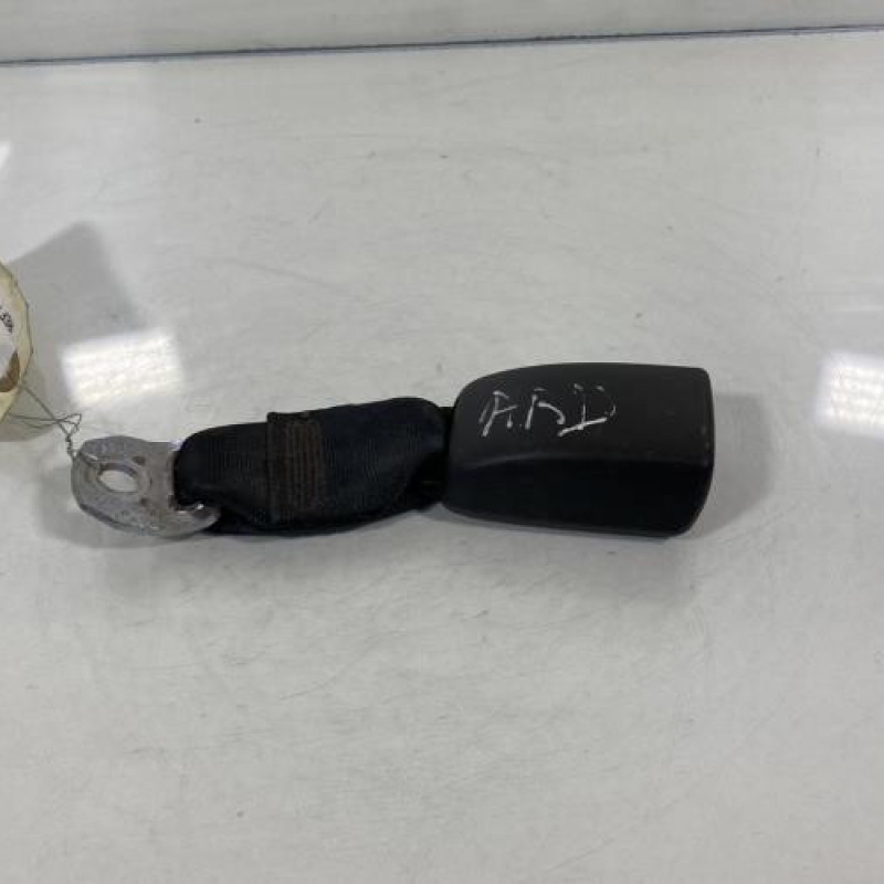 Attache ceinture arriere gauche TOYOTA AYGO 1 Photo n°3