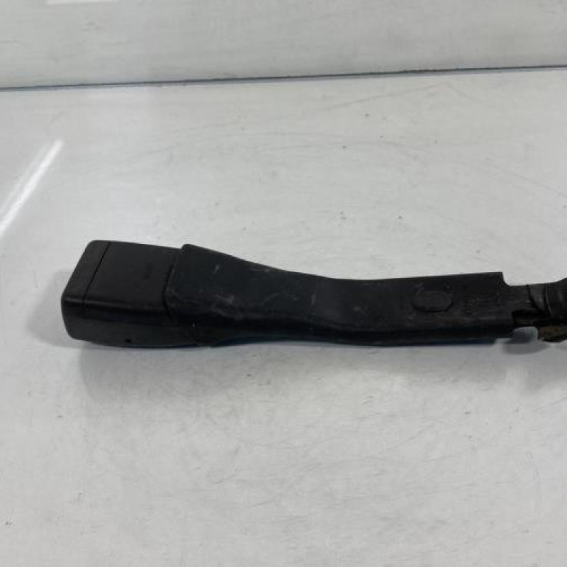 Attache ceinture avant droit TOYOTA AYGO 1 Photo n°2