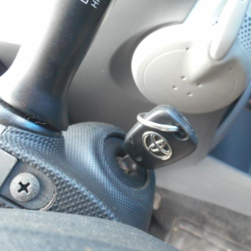 Serrure avant droit TOYOTA AYGO 1 Photo n°10