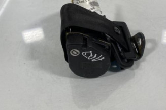Ceinture arriere droit PEUGEOT 106