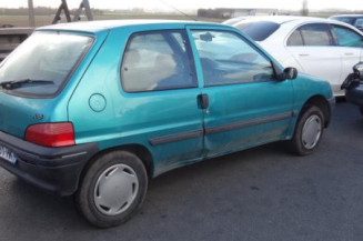 Ceinture arriere droit PEUGEOT 106