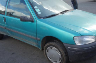 Ceinture arriere droit PEUGEOT 106