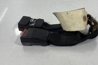 Attache ceinture arriere gauche OPEL CORSA B