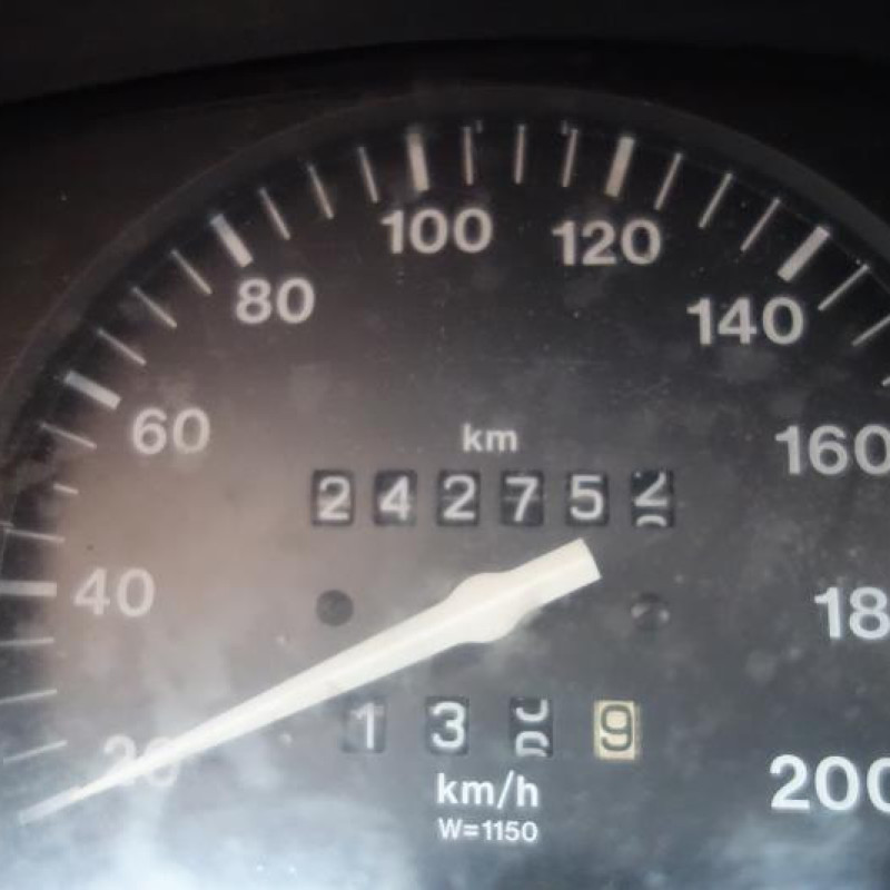 Attache ceinture arriere gauche OPEL CORSA B Photo n°10