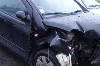 Attache ceinture arriere droit CITROEN C2