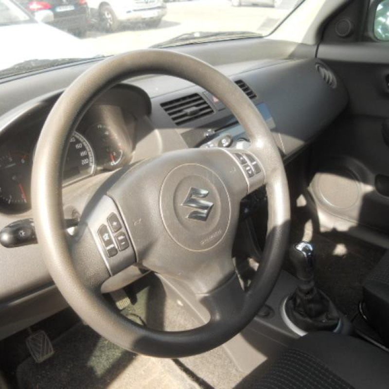 Bras essuie glace arriere SUZUKI SWIFT 3 Photo n°7