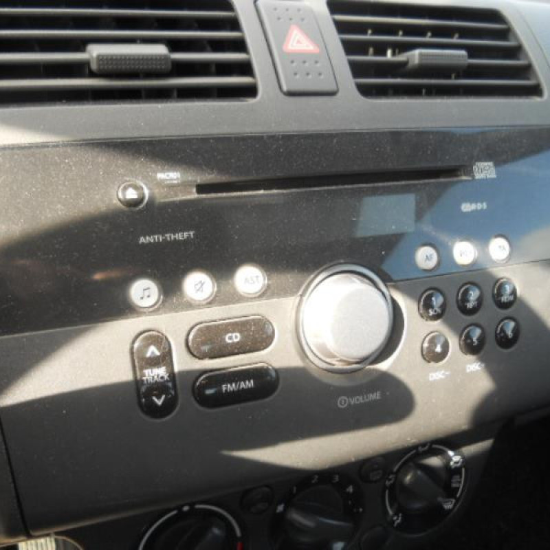 Bras essuie glace arriere SUZUKI SWIFT 3 Photo n°9