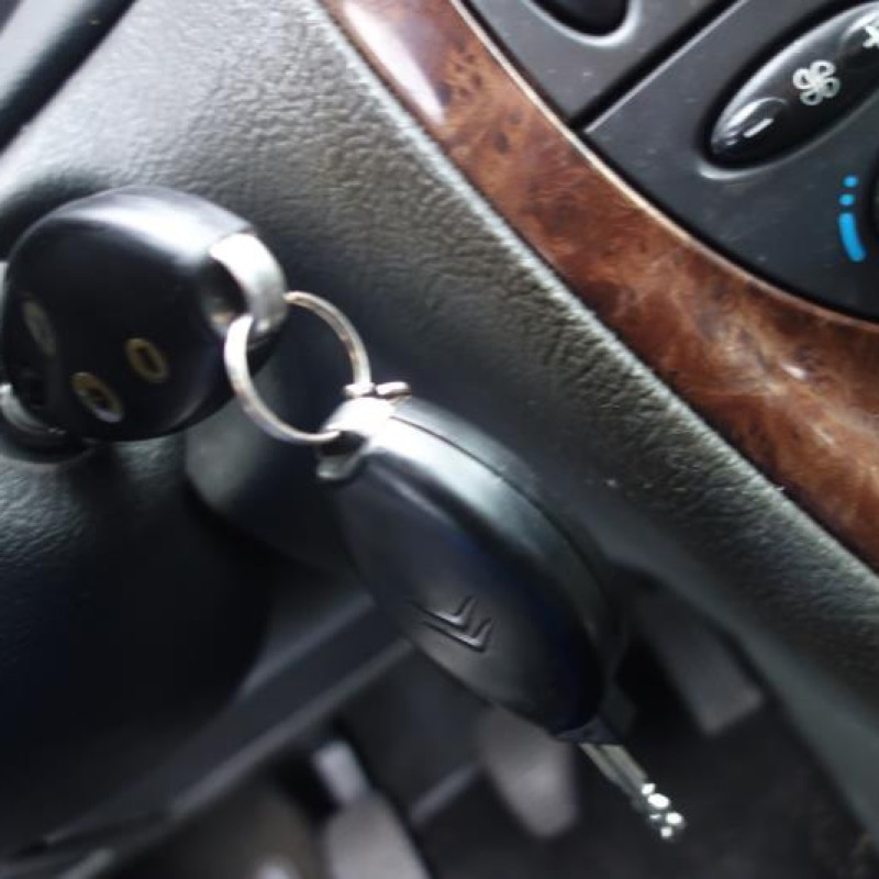 Ceinture arriere gauche CITROEN C5 1 Photo n°11