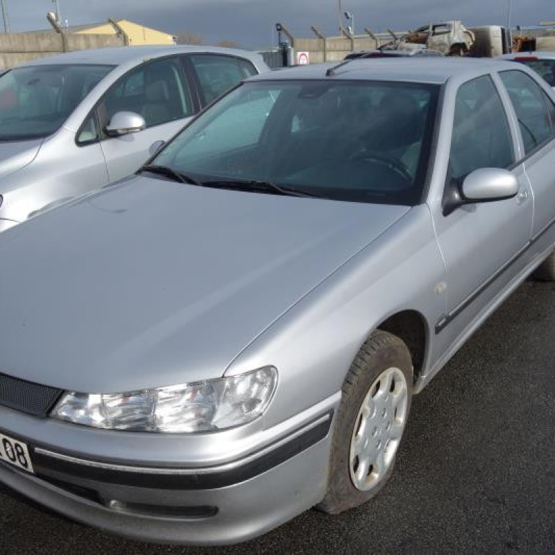 Ceinture arriere gauche PEUGEOT 406 Photo n°4