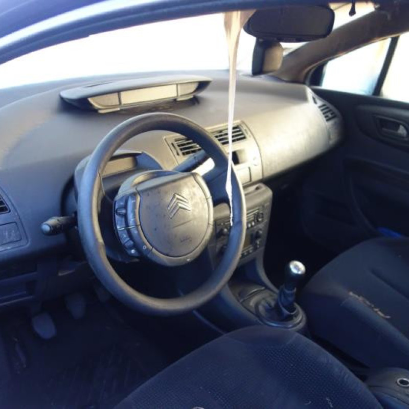 Attache ceinture arriere gauche CITROEN C4 1 Photo n°8