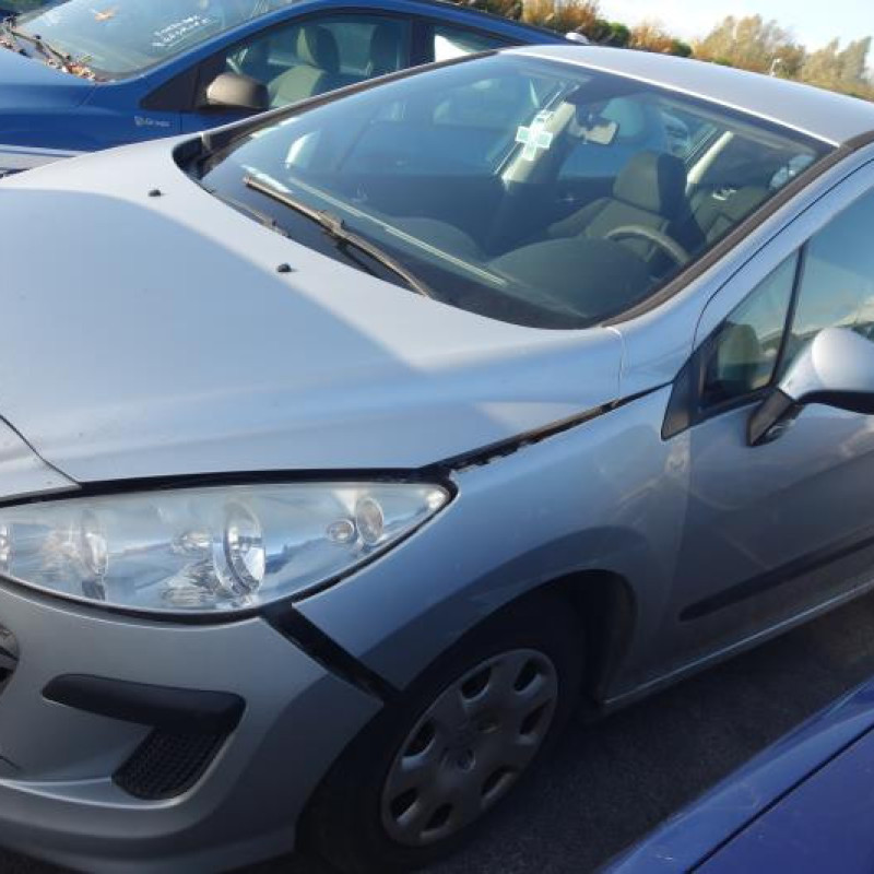 Attache ceinture avant droit PEUGEOT 308 1 Photo n°4