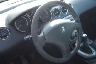 Attache ceinture avant droit PEUGEOT 308 1