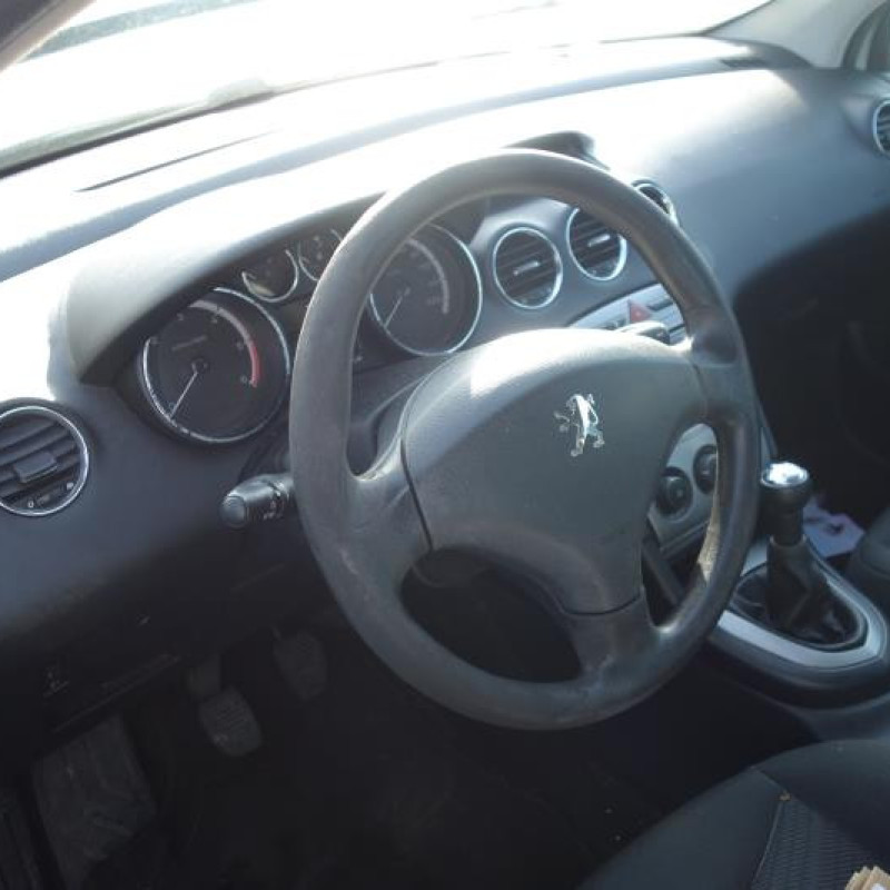 Attache ceinture avant droit PEUGEOT 308 1 Photo n°8