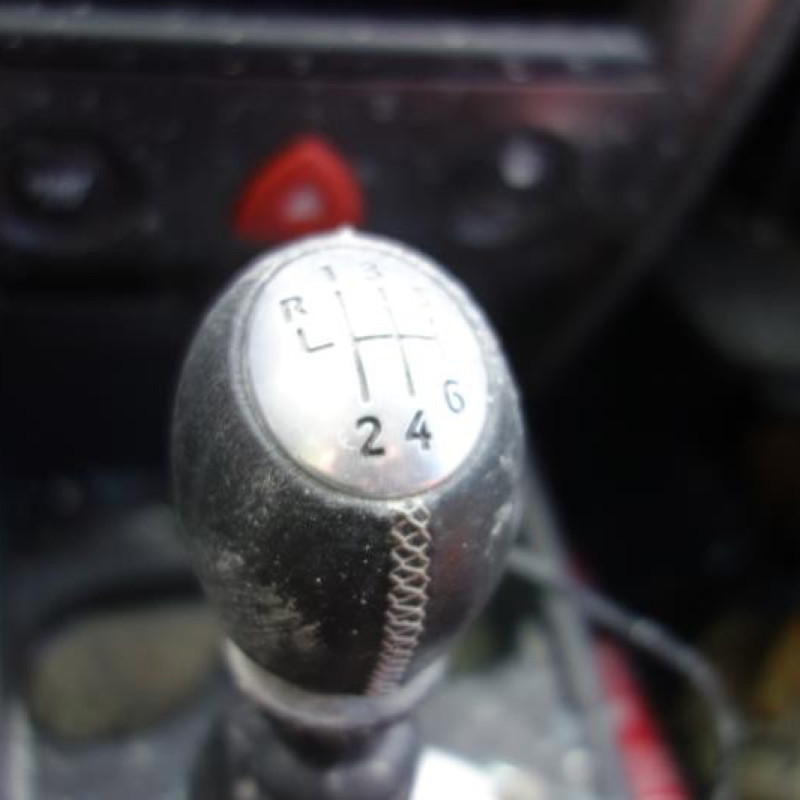 Pretensionneur de ceinture arriere gauche RENAULT MEGANE 2 Photo n°11