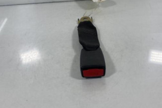 Attache ceinture arriere droit TOYOTA COROLLA 10 Photo n°1