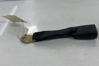 Attache ceinture arriere droit TOYOTA COROLLA 10