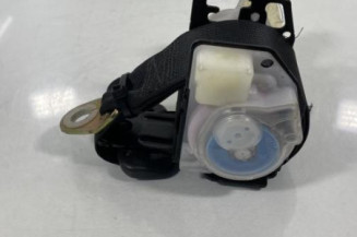 Ceinture arriere droit TOYOTA COROLLA 10 Photo n°1