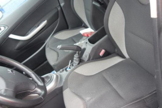Attache ceinture avant gauche PEUGEOT 308 1