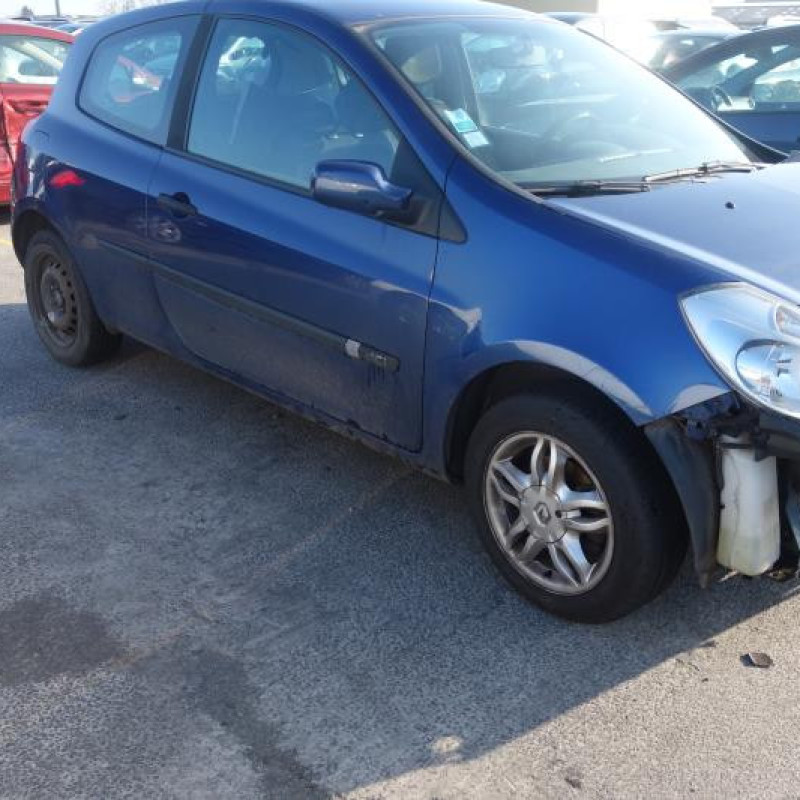 Trappe d'essence RENAULT CLIO 3 Photo n°6