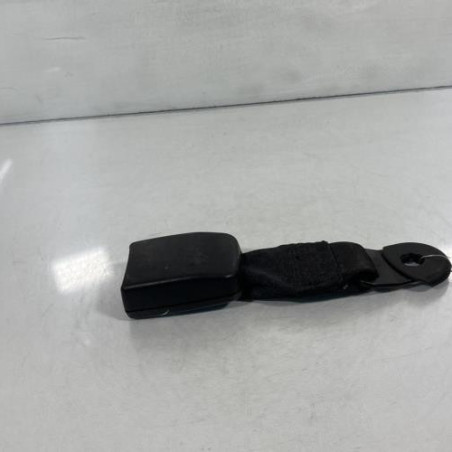 Attache ceinture arriere droit FORD C-MAX 1
