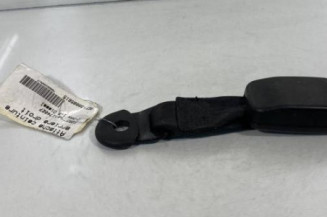Attache ceinture arriere droit FORD C-MAX 1