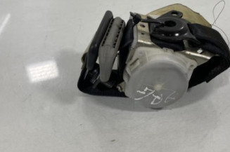 Ceinture arriere gauche TOYOTA YARIS 2 Photo n°1