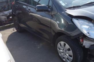 Ceinture arriere gauche TOYOTA YARIS 2