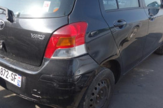 Ceinture arriere gauche TOYOTA YARIS 2