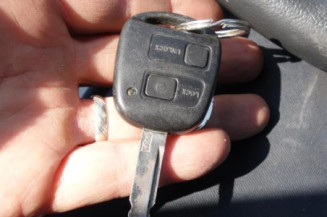 Ceinture arriere gauche TOYOTA YARIS 2