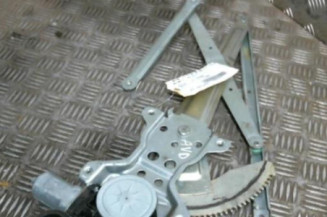 Leve vitre electrique avant droit SUZUKI SWIFT 3 Photo n°1