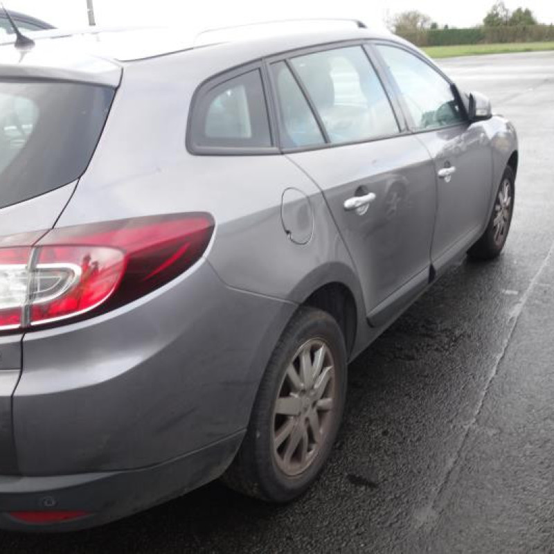 Verin de coffre RENAULT MEGANE 3 Photo n°3
