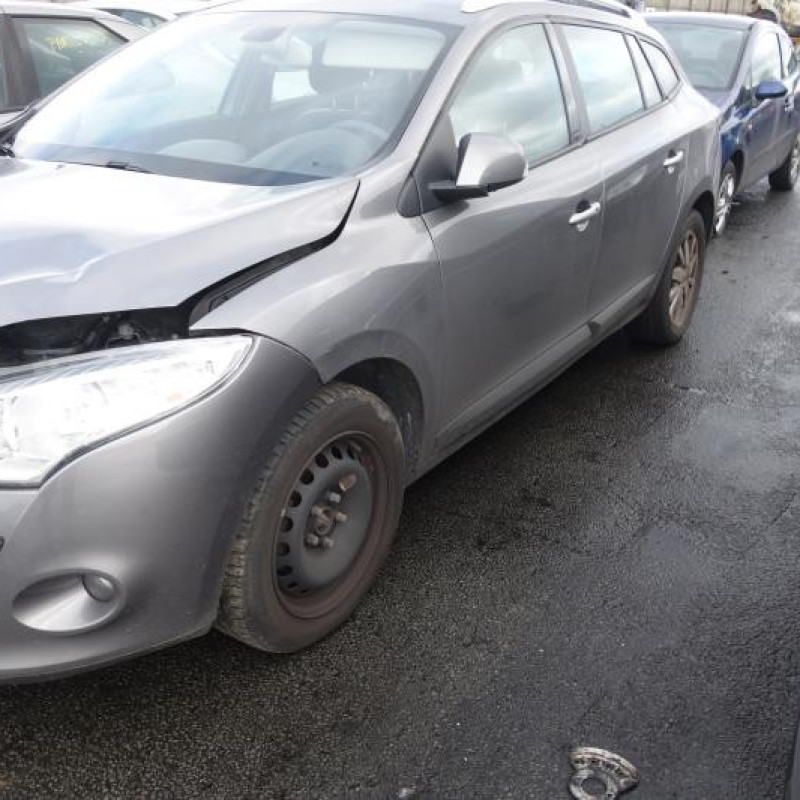 Verin de coffre RENAULT MEGANE 3 Photo n°5