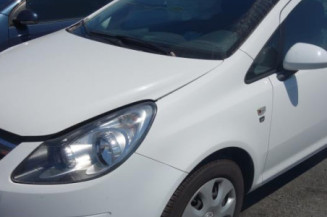 Bras essuie glace avant gauche OPEL CORSA D