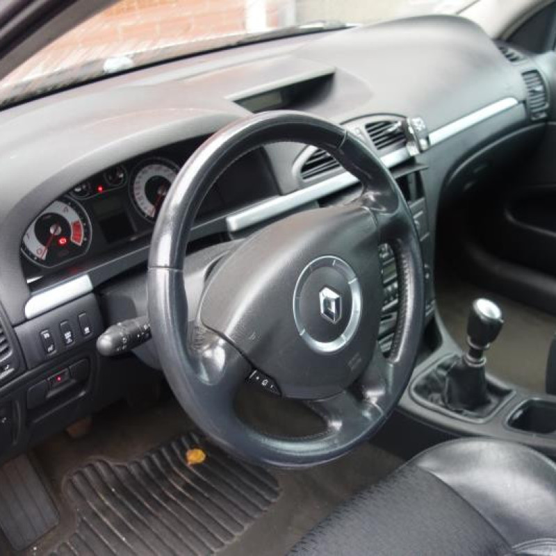 Pretensionneur de ceinture avant droit RENAULT LAGUNA 2 Photo n°9