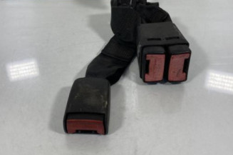 Attache ceinture arriere gauche RENAULT LAGUNA 1 Photo n°1