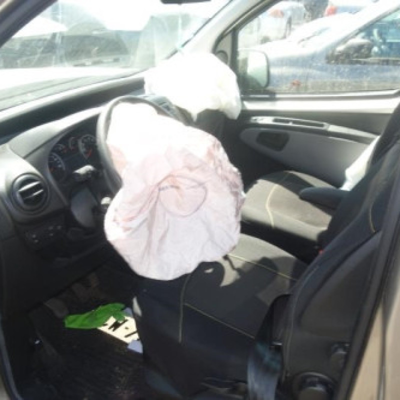 Etrier avant gauche (freinage) CITROEN NEMO Photo n°5