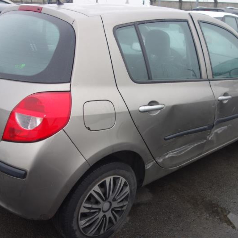 Air bag conducteur RENAULT CLIO 3 Photo n°3