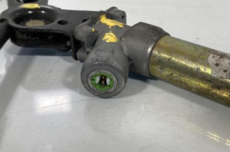 Pretensionneur de ceinture avant gauche PEUGEOT 406