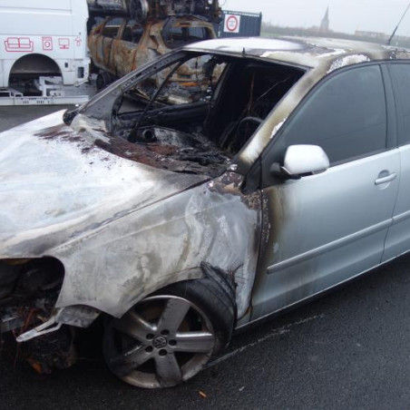 Leve vitre mecanique arriere gauche VOLKSWAGEN POLO 4