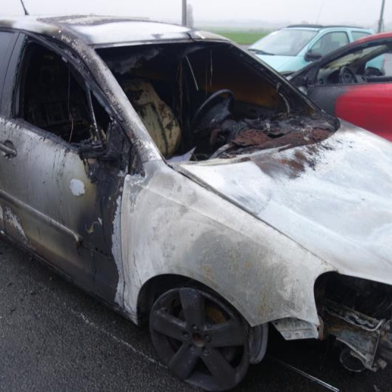 Leve vitre mecanique arriere gauche VOLKSWAGEN POLO 4 Photo n°3