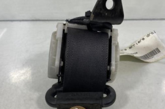 Ceinture arriere droit MAZDA 323 5